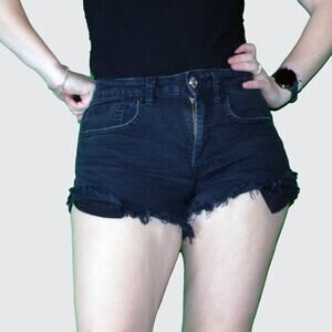 American Eagle 6 black hi-rise festival Cut off jean shorts